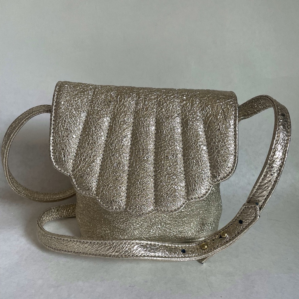 C.A.B. collection Gold Blanche Shell Canteen bag